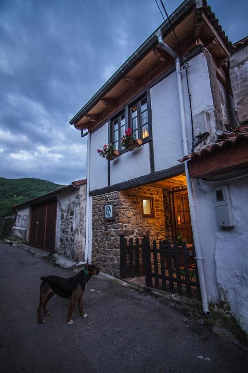 El Cobijo De Villar Mieres  Exteriör bild